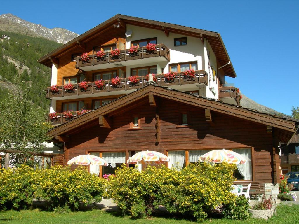 Hotel Adler Saas-Grund Zewnętrze zdjęcie