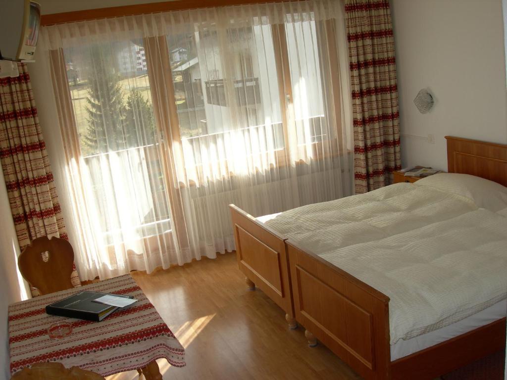 Hotel Adler Saas-Grund Pokój zdjęcie
