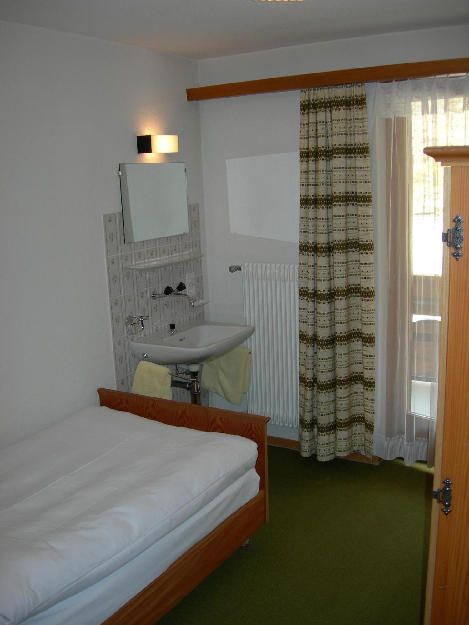 Hotel Adler Saas-Grund Zewnętrze zdjęcie
